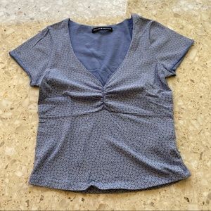 NEVER BEEN WORN Brandy Melville Gina Floral Top